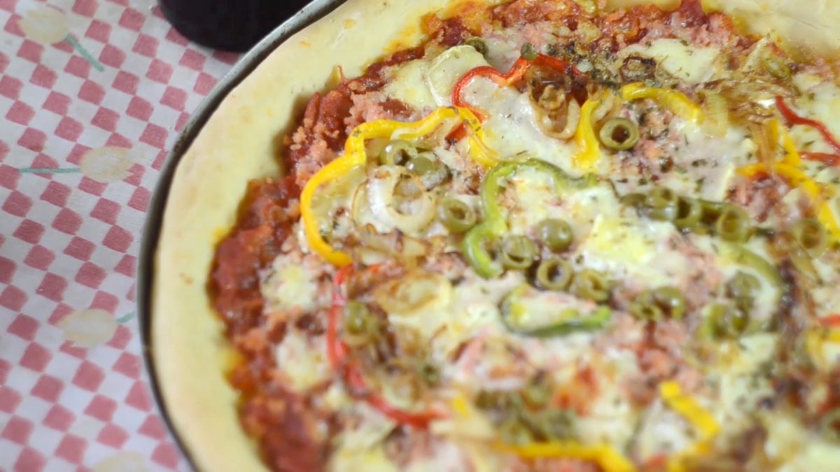 Pizza super fácil com fermento químico em pó